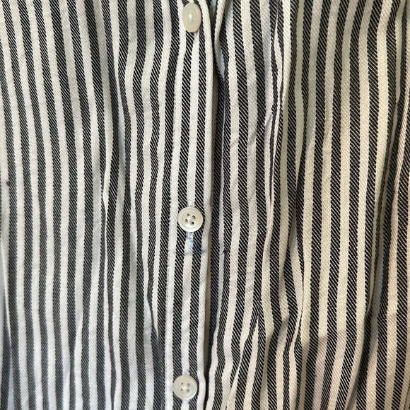 Madewell short sleeve button down - Picture 4 of 4